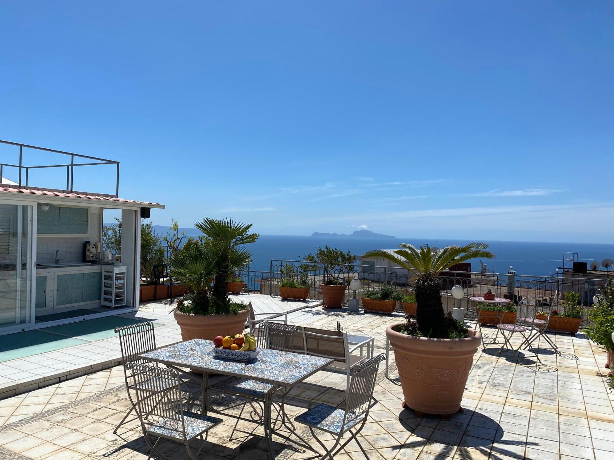 Terrazza Morghen Panoramic Rooftop Appartement *